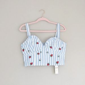 NWT Anthropologie Maeve Strawberry Linen Crop Top